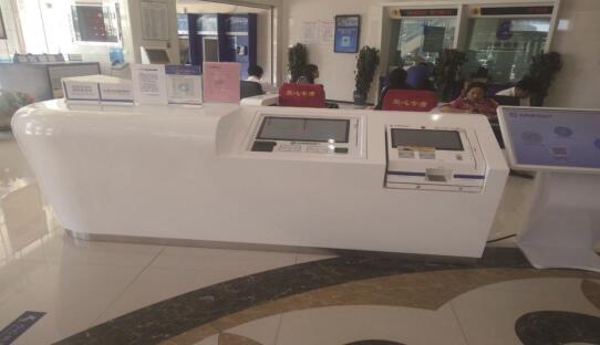 ���н���